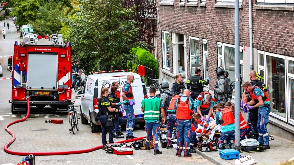 Masacru la Rotterdam. Mai mulții oameni uciși cu focuri de armă. Suspectul, în uniformă de luptă, reținut