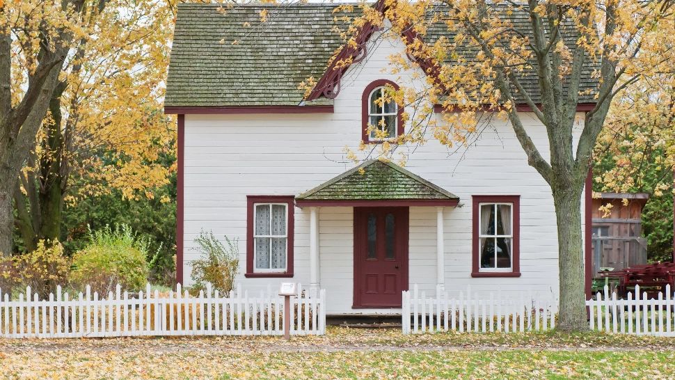 Cum elimini energiile rele din casă? Top 3 ingrediente de bază - Ritualul pe care trebuie să-l începi chiar de astăzi