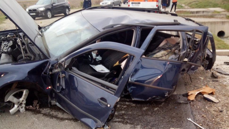 Accident grav pe DN1 în județul Cluj - Un bărbat rănit, în stare critică, a fost preluat de elicopterul SMURD