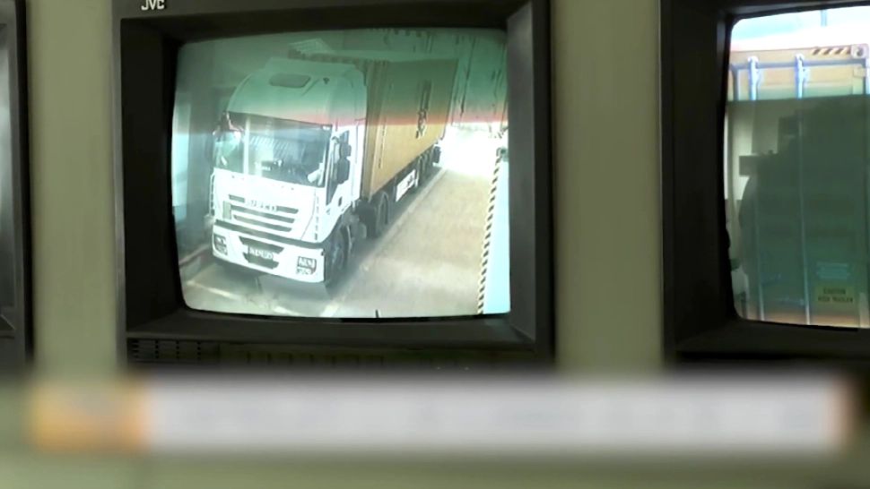 Controale vamale cu un scanner vechi de 17 ani! Situație halucinantă în Portul Constanța 