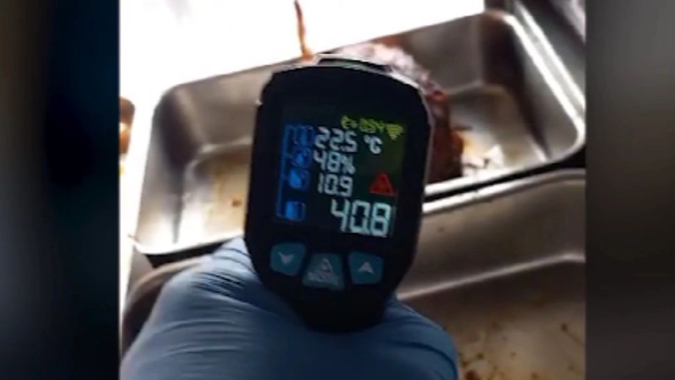 Românii, păcăliți cu prețul de la raft! 65 de magazine ale unui mare retailer, AMENDATE de ANPC - Nereguli uriașe