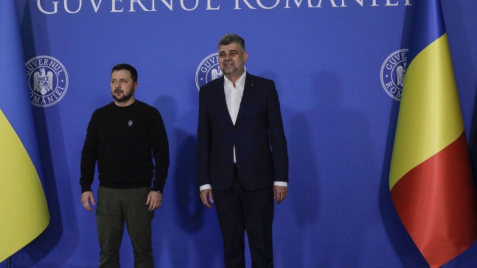 Președintele Ucrainei, primit de premierul Marcel Ciolacu - Volodimir Zelenski a ajuns la Palatul Victoria 