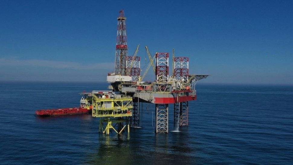 Cum vrea Guvernul să facă rost de 2 miliarde de lei: Redevențe majorate pentru companiile petroliere - Documentul pregătit de Marcel Boloș