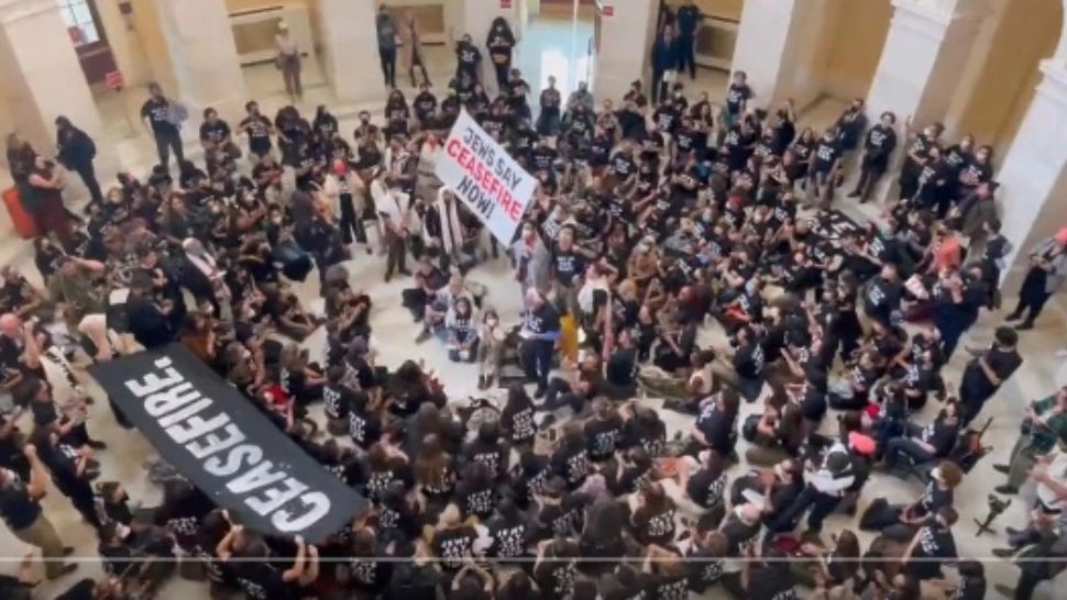 Washington: Susținătorii palestinieni, ASEDIU la Capitoliul SUA - Pro-teroriștii Hamas au încălcat securitatea