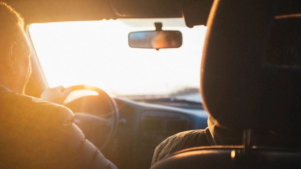 Există o vârstă maximă până la care putem conduce? Află ce spune legea