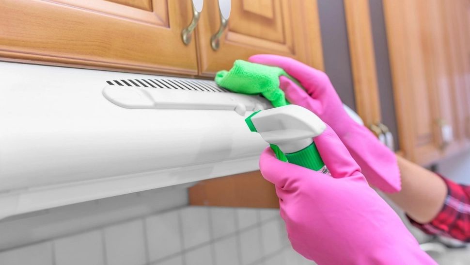  Cum să curățați o hotă din oțel inoxidabil: metode naturale pentru îndepărtarea grăsimii
