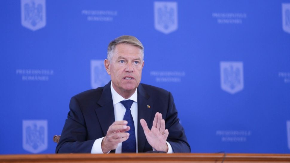 Preşedintele Klaus Iohannis a eliberat din funcţie mai mulţi procurori şi i-a numit judecători