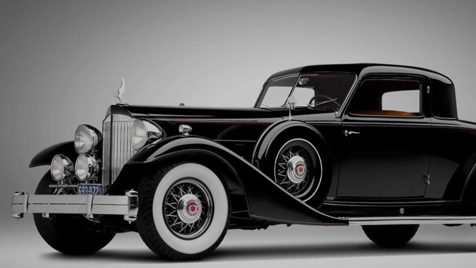 Posesorii de autoturisme de colecție, loviți de AUSTERITATEA fiscală. Ce taxă trebuie să plătească la CNAIR?