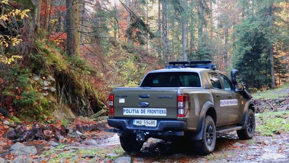 Dronă rusească, prăbușită în România, după atacul de la Dunăre: crater de 1,5 m adâncime în apropiere de Grindu. Aeronave F-16 survolează zona