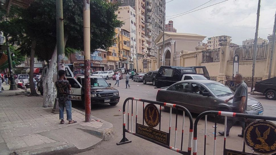 Autocar plin cu turiști israelieni, atacat în Egipt: 3 morți. Atacatorul este un polițist egiptean