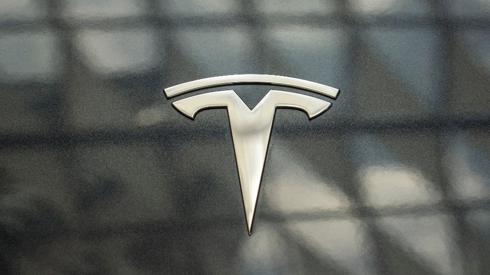 Tesla recheamă în service aproape 55.000 de mașini din cauza unei defecțiuni 