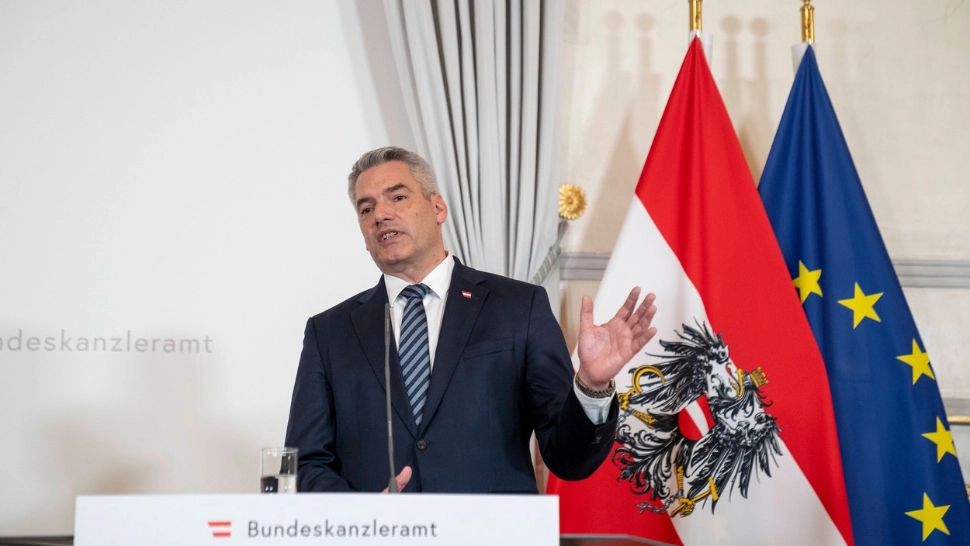 Austria spulberă orice speranță a românilor de a intra în Schengen în 2023 - De ce EXCLUDE Karl Nehammer aderarea României și Bulgariei