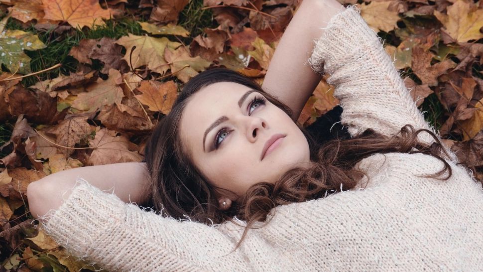 Nu ești doar "sensibil(ă)": 6 simptome ale supraviețuitorilor de traume complexe, pe care oamenii din jur nu le  înțeleg