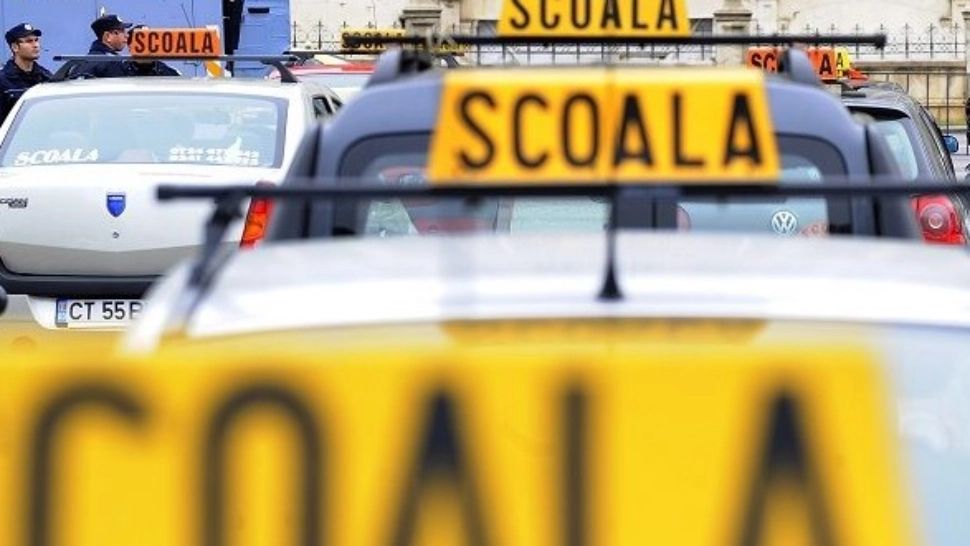 Școala de șoferi gratis! Anunț important pentru cei care doresc să beneficieze de această facilitate