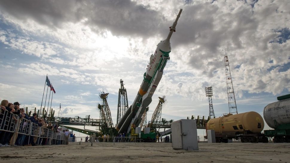 Ucraina, bombardată din spațiu, cu rachete Soiuz? Planul generalilor lui Putin, dezvăluit! VIDEO