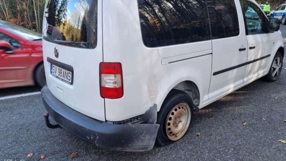 Demn de „Așa nu!”. Sucevean beat la volan, fără permis, cu mașină furată, oprit de poliție cu focuri de armă