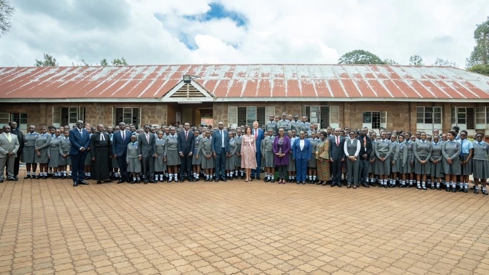 Iohannis s-a plâns elevilor din Kenya: Nu mai am timp liber de când sunt președinte