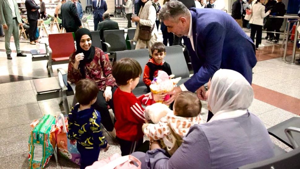 Ciolacu, mesaj emoționant pe Facebook: Am fost copleșit să văd bucuria și speranța din ochii copiilor care au scăpat din infernul din Gaza