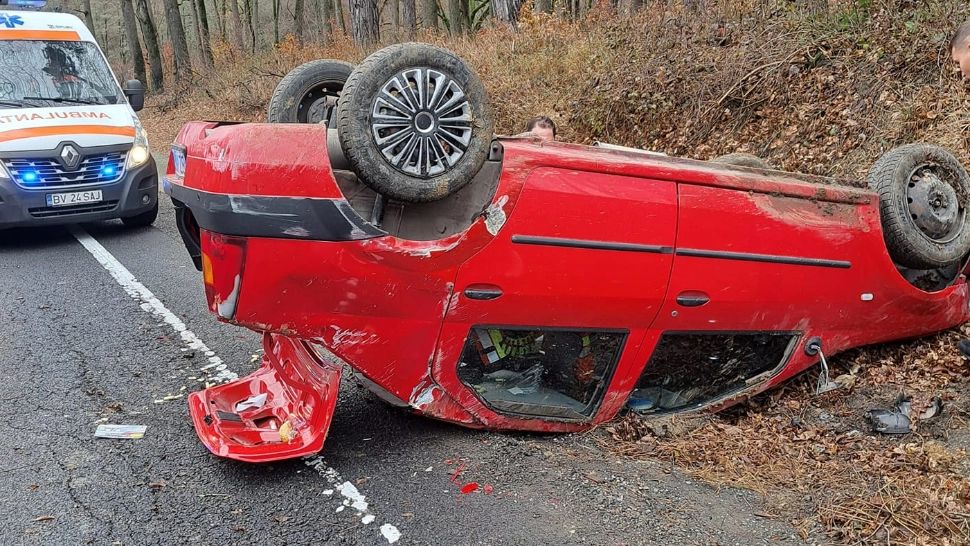 Accident grav pe DN1 în județul Brașov: O persoană rănită, la spital, după ce o mașină s-a răsturnat - Trafic restricționat la Codlea