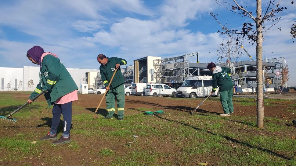 Parcarea de la stația de metrou Tudor Arghezi este pregătită să primească primele autoturisme