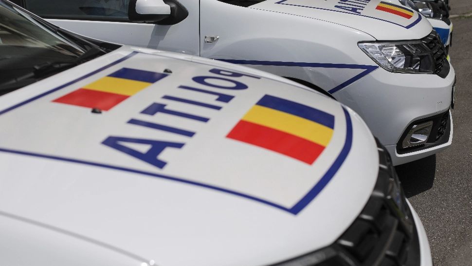 Urmărire ca-n filme în Deveselu: un băiat de 14 ani, băut, a furat mașina părinților. Ce a urmat este halucinant!