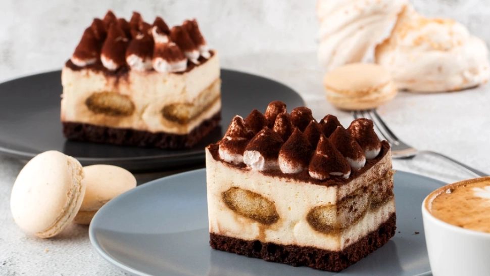 Tiramisu de post - rețeta care te induce în eroare. Ai putea să juri că e de dulce - Ce ingredient îi dă savoarea