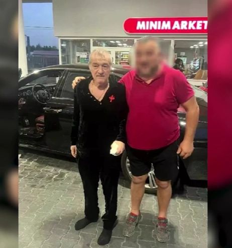 Becali a coborât desculț din bolidul de 250.000 de euro, într-o benzinărie - Imagini inedite 
