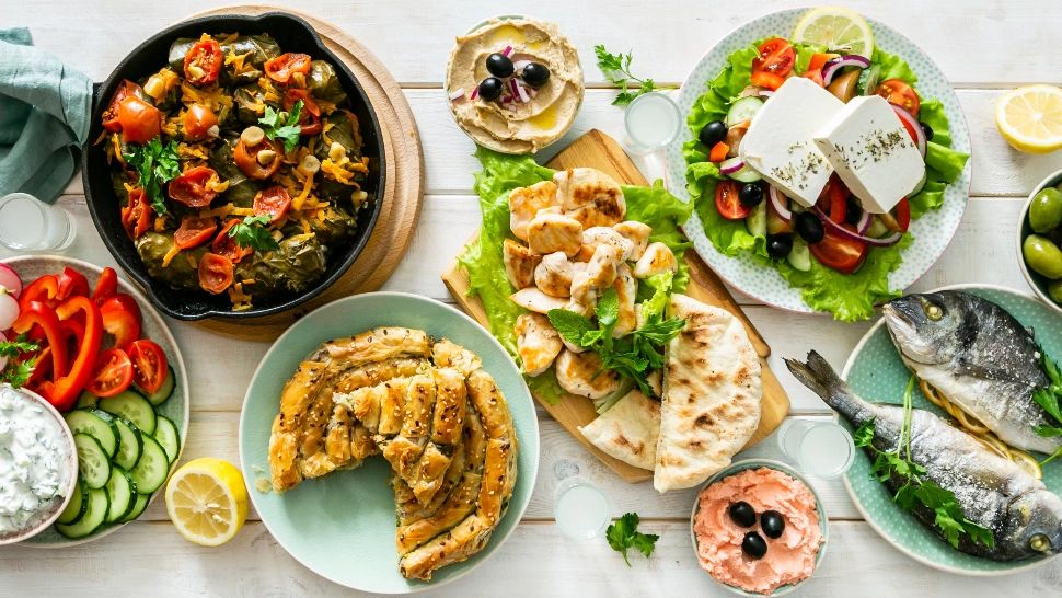 Care sunt cele 11 reguli alimentare de bază pe care le putem învăța de la greci