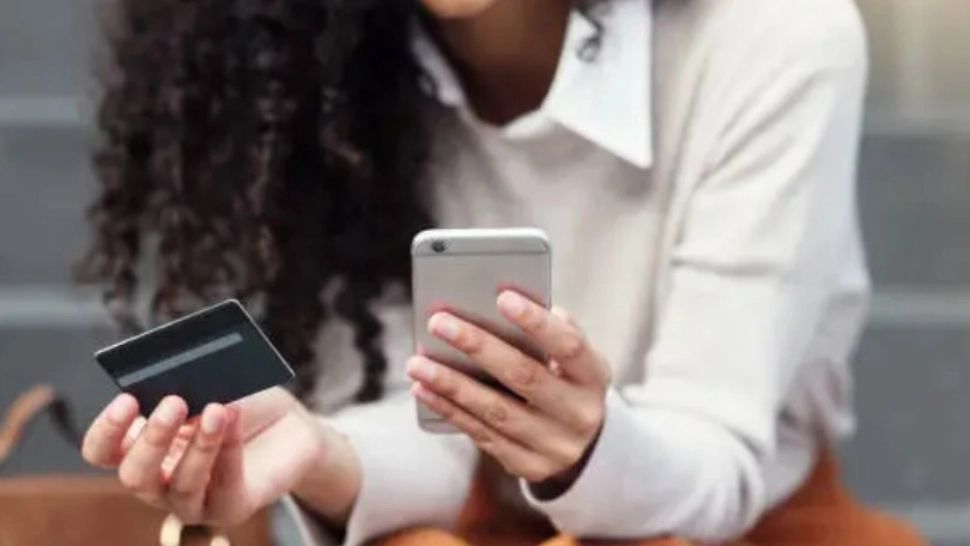 Motivul pentru care băncile pot să-ți blocheze conturile - Puțini români știu că s-a schimbat legea