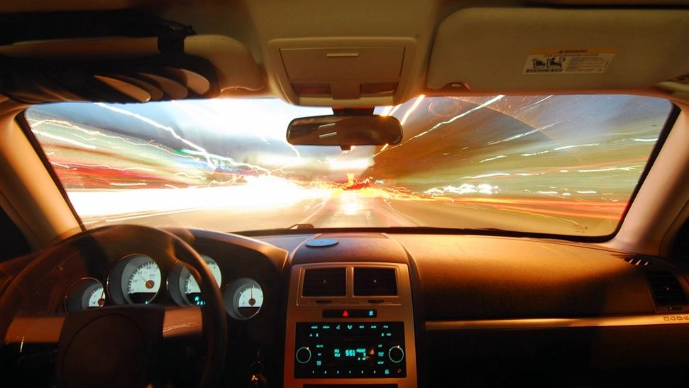 Ce poți să pățești dacă depășești limita legală de viteză cu doar 1 km/h. Te ia poliția la ochi sau nu?