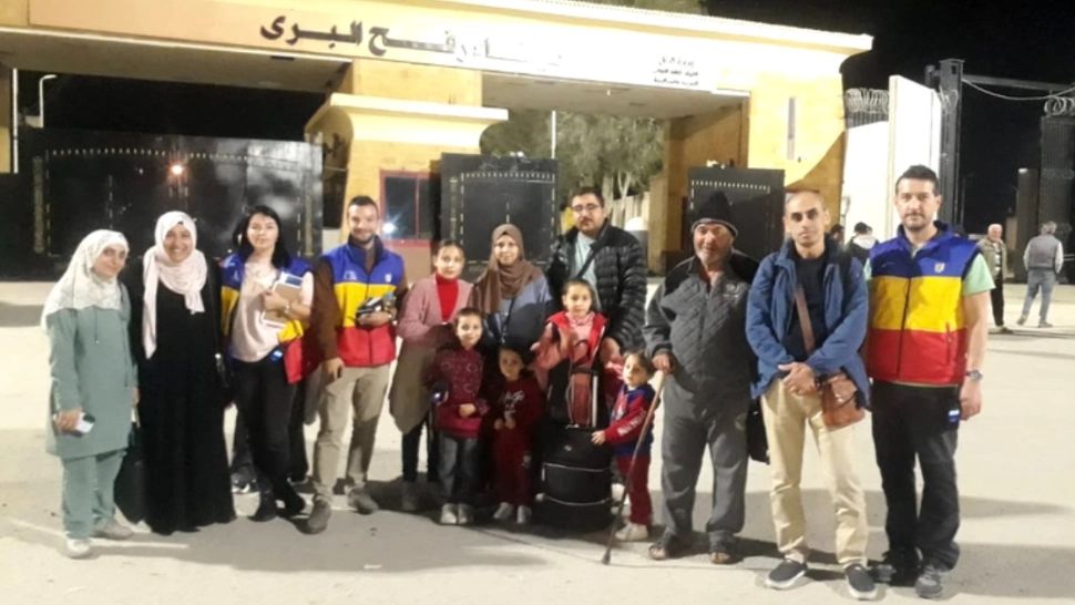 Alți 12 cetățeni români și membri de familie au fost evacuați din Fâșia Gaza. Anunțul Ministerului român de Externe
