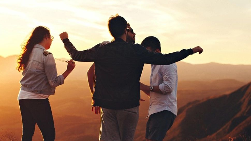 Zile libere 2023. Când pică ultimele două minivacanțe din acest an - Zile libere în plus pentru români, din 2024