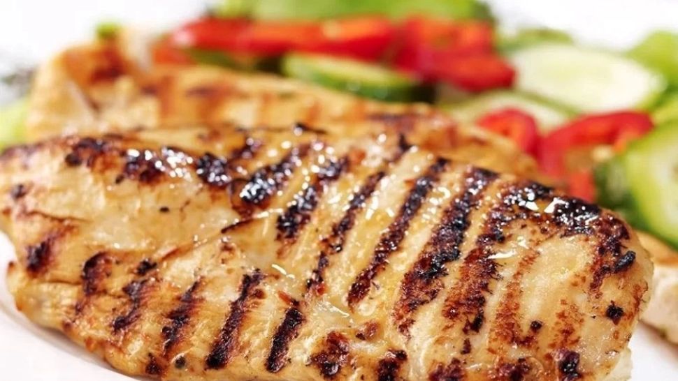 Banalul grătar de curcan sau de pui, preparat altfel - Ingredientul special care-i dă un gust unic