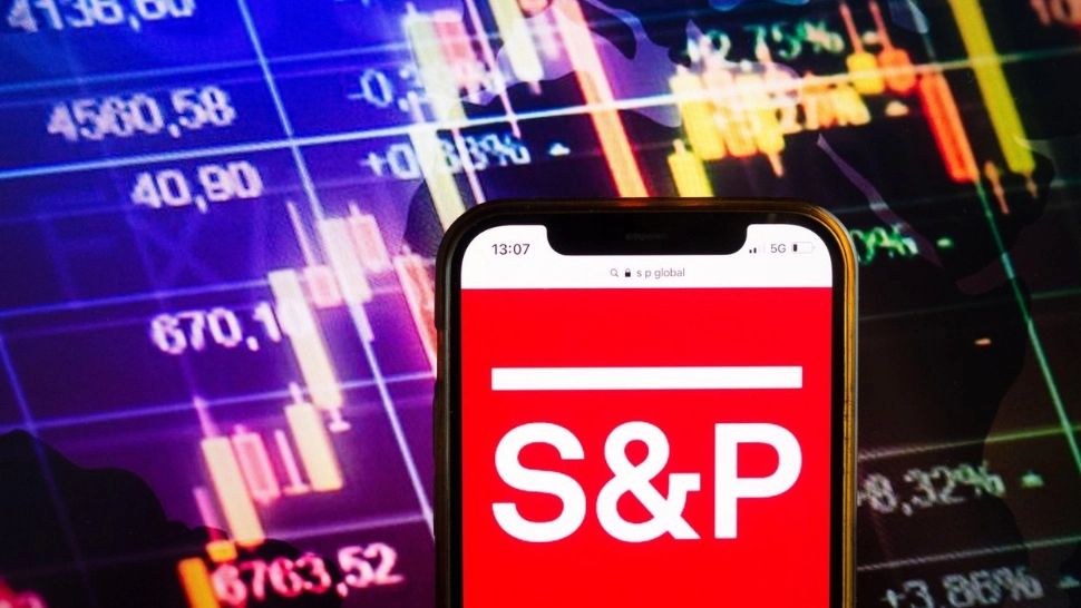 România rămâne „suverană”. S&P reconfirmă ratingul țării şi perspectiva stabilă a economiei