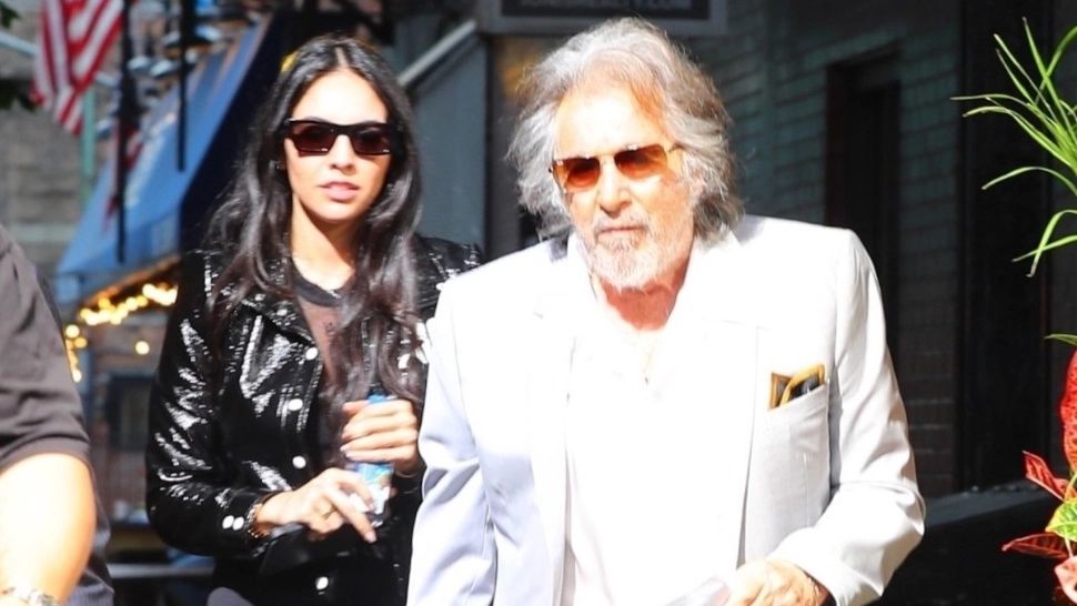 Al Pacino, în clubul select al tăticilor cu portofelul plin: îi va da iubitei sale o pensie alimentară de 30.000 de dolari pe lună pentru băiețelul lor 