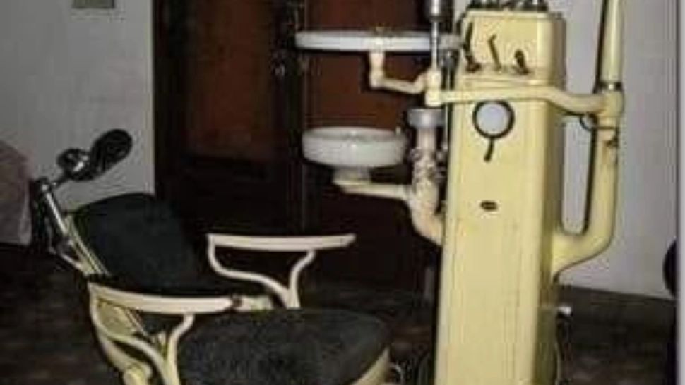 Cum era la dentist pe vremea lui Ceaușescu? Tortură fără anestezice, elevii din anii '80 au și acum coșmaruri