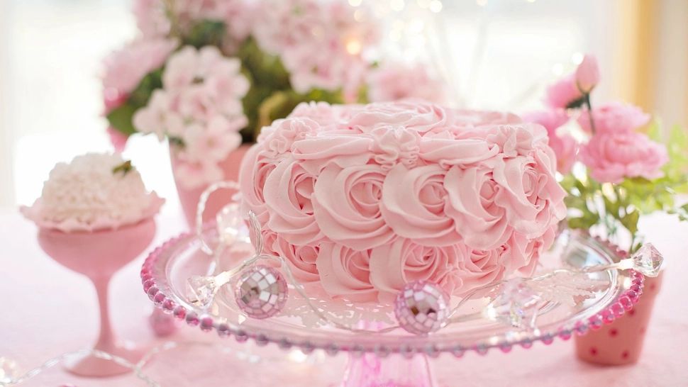 Mesaje de Sfinții Mihail si Gavriil. Surprinde sărbătoriții zilei cu urări care îi vor impresiona  