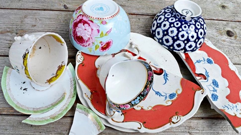 Înjunghiat de iubită, după ce i-a reproșat că nu-i place mâncarea. Bărbatul a mai fost agresat în trecut de femeie 