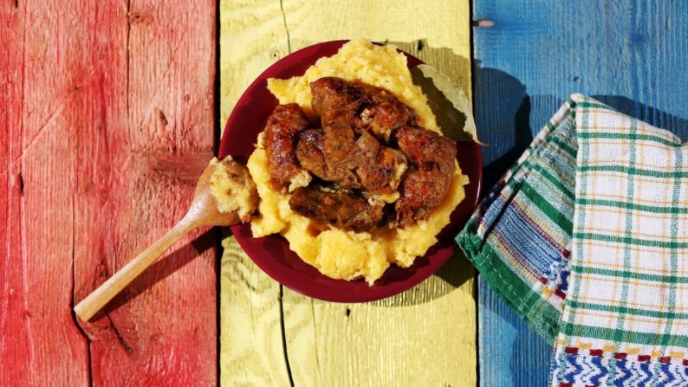 Meniu de 1 Decembrie. Ce se mănâncă de Ziua Națională - Preparatele care nu trebuie să lipsească de pe masă