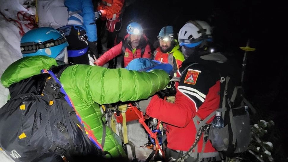 Cea mai grea intervenție a salvamontiștilor din Zărnești din ultimii 10 ani - Intervenție de 16 ore pentru a salva o turistă grav rănită