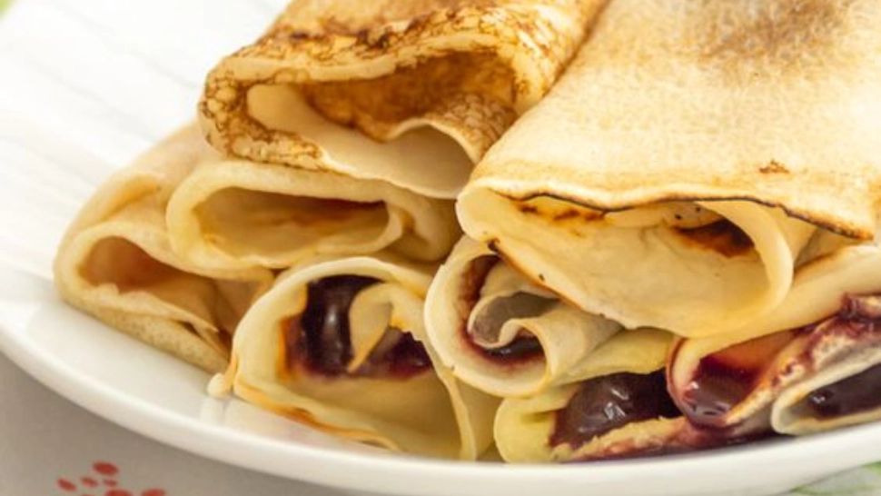 Clătite parfumate și pufoase, cu brânză și chefir - Secretul aluatului perfect, într-o rețetă specială