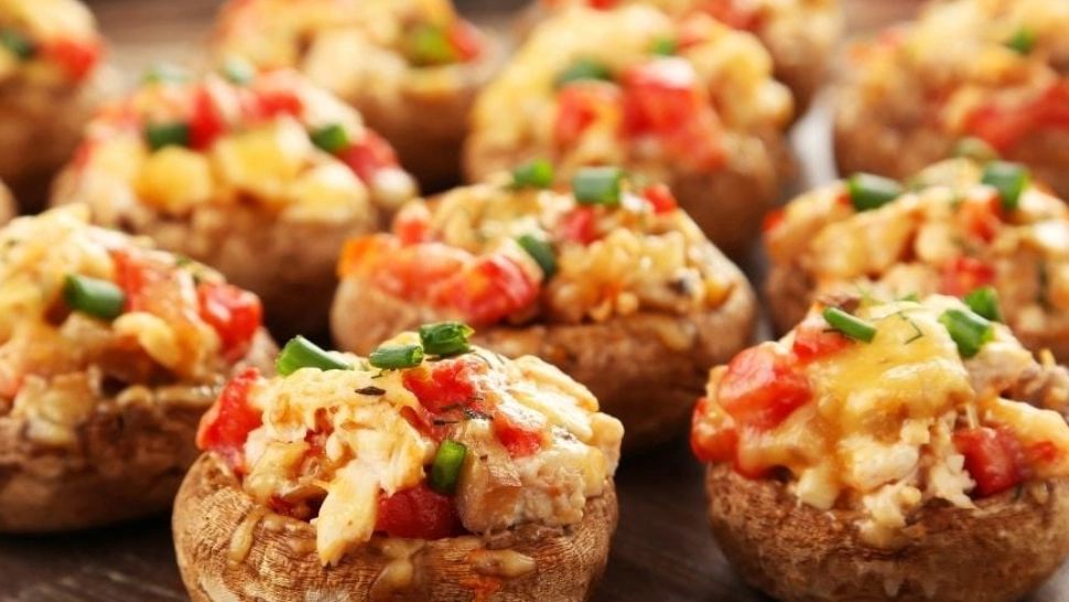 Ciupercile umplute, aperitivul perfect de sărbători - Ce truc e bine să știi pentru prepararea lor tradițională