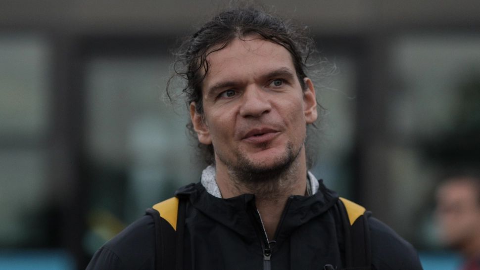 Raluca Turcan, ministrul Culturii, huiduită de Tudor Chirilă la inaugurarea monumentului dedicat Monicăi Lovinescu 