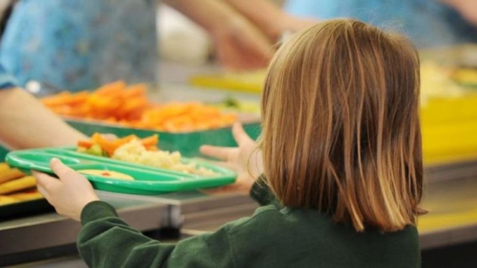 Un milion de elevi vor rămâne fără programul Masa Caldă în 2024