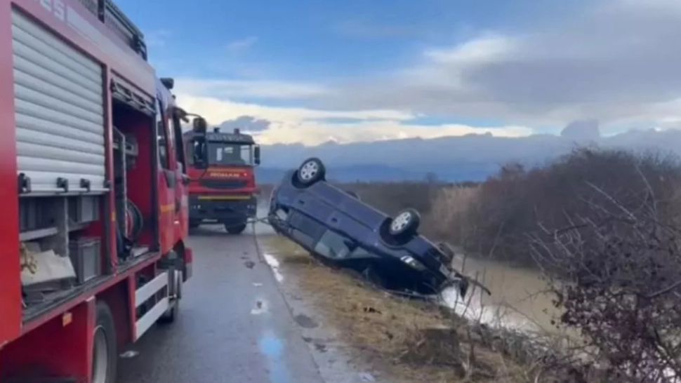 Victimele accidentului teribil din Satu Mare, conduse pe ultimul drum - Momente dramatice la tripla înmormântare  