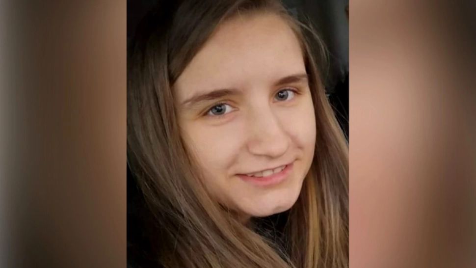 Medicul acuzat de moartea Alexandrei Ivanov, tânăra care s-a rugat de medici până în ultima clipă s-o opereze, dă în judecată spitalul