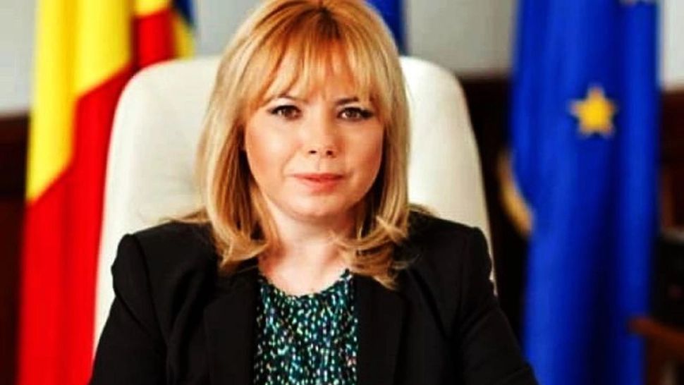 Carieră fulminantă: Cine este Anca Dragu, prima femeie care a devenit preşedinte al Senatului şi al doilea om în stat