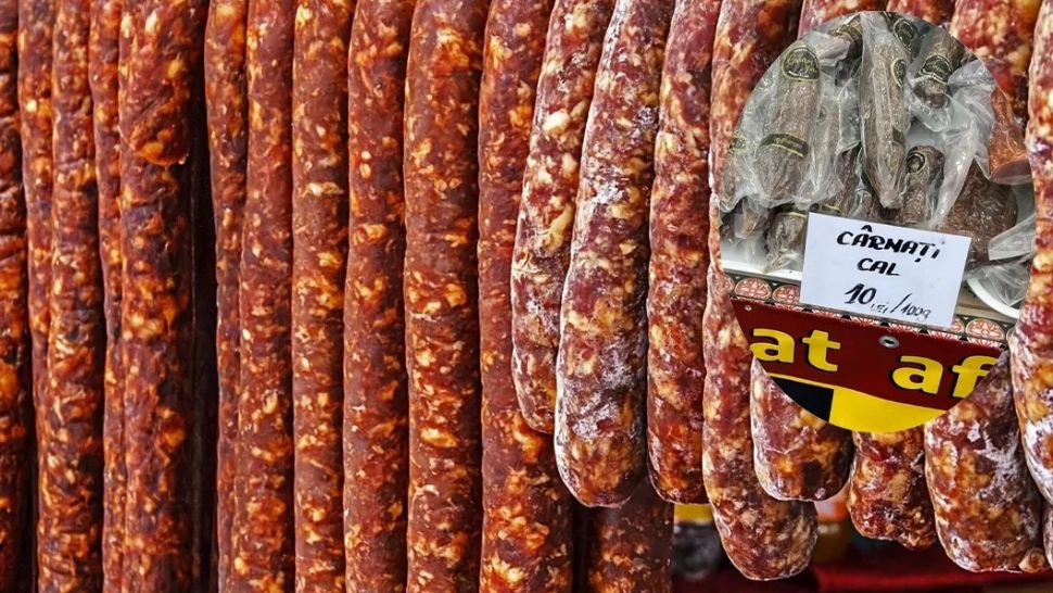 Cârnați de cal, tratație de lux la Iași, la târgul organizat cu ocazia Zilei Naționale