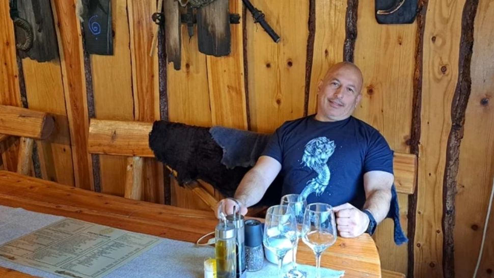 Prima reacție a patronului de la Ferma Dacilor după incendiul în care 7 oameni au ars de vii: „Avem nevoie de o rugăciune pentru a ne îngropa copiii și prietenii”