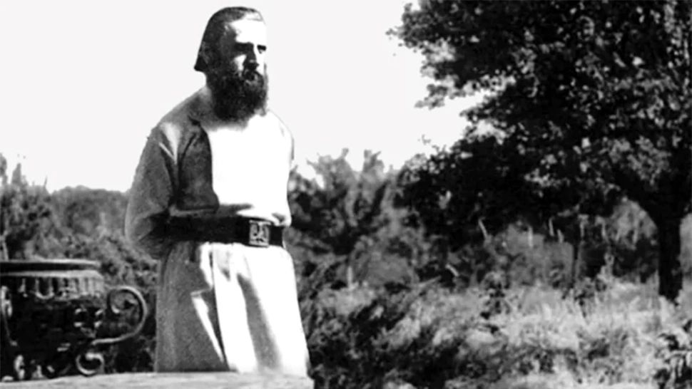 Ce i-ar fi spus Arsenie Boca lui Nicolae Ceaușescu în anii 80 - Profeția sa l-ar fi înfuriat pe fostul președinte al României